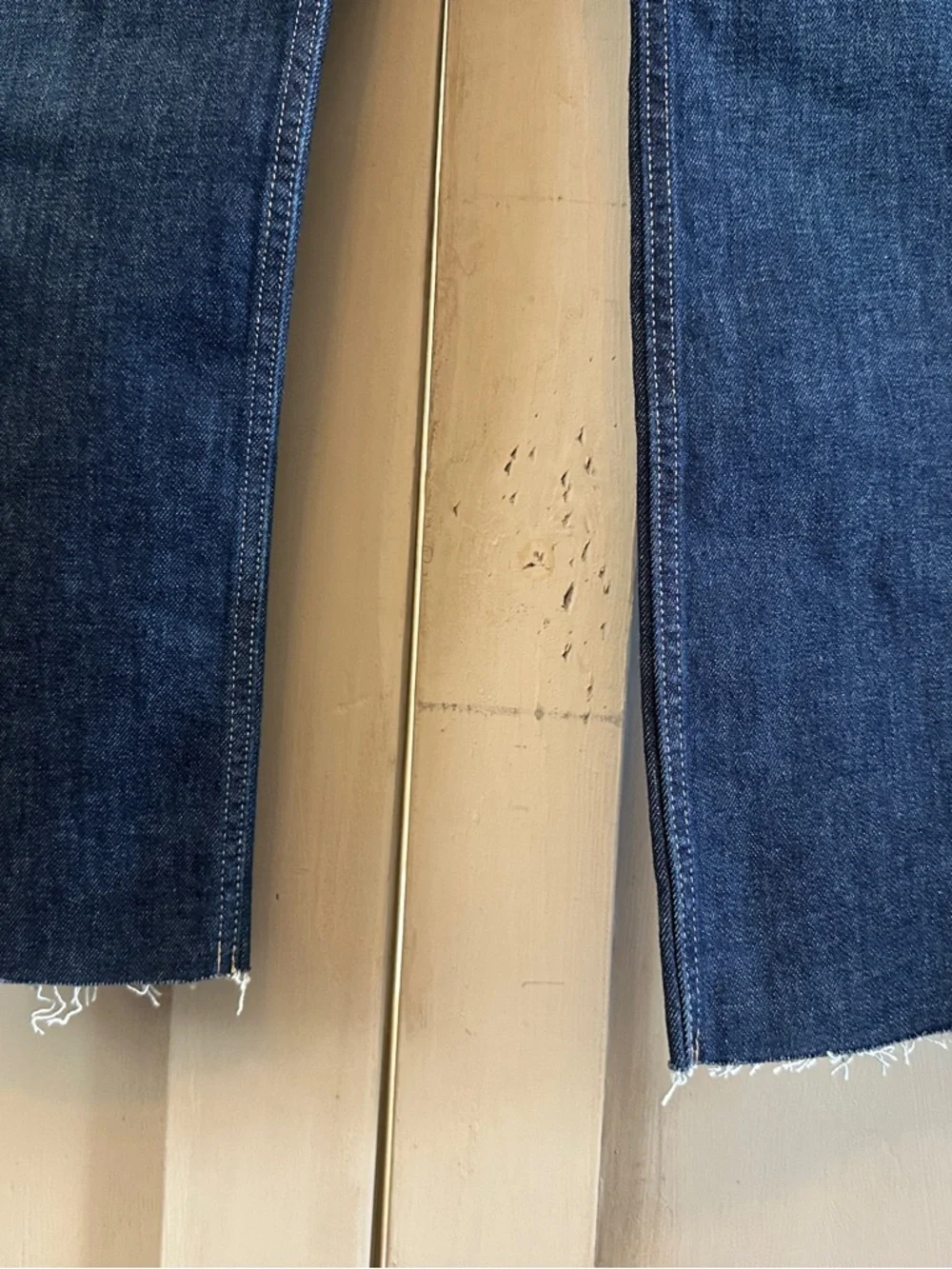 Everlane Dark Blue Cropped Ankle Jeans - Picture 5 of 10